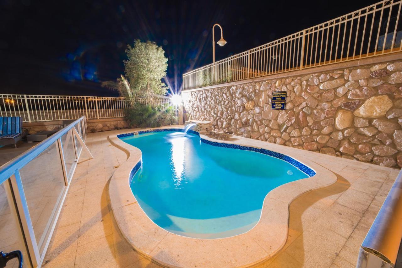 Yalarent Oasis Garden With Private Pool Appartement Eilat Buitenkant foto