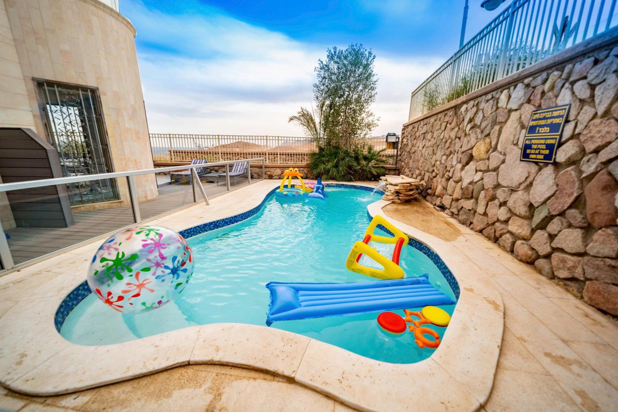 Yalarent Oasis Garden With Private Pool Appartement Eilat Buitenkant foto